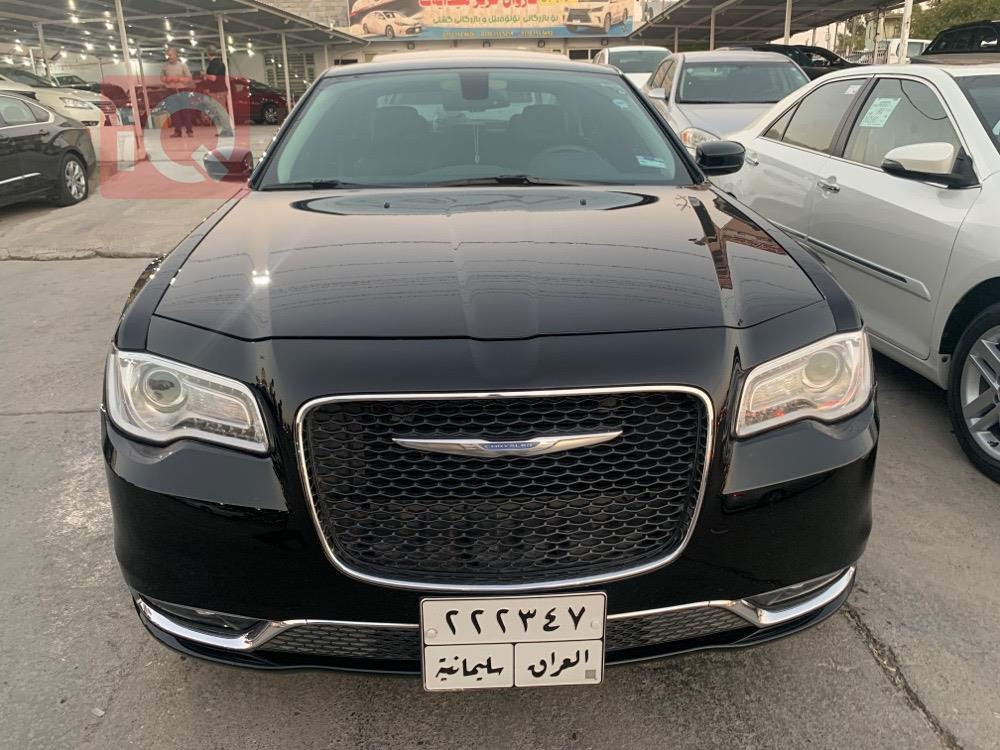 کرایسلەر 300